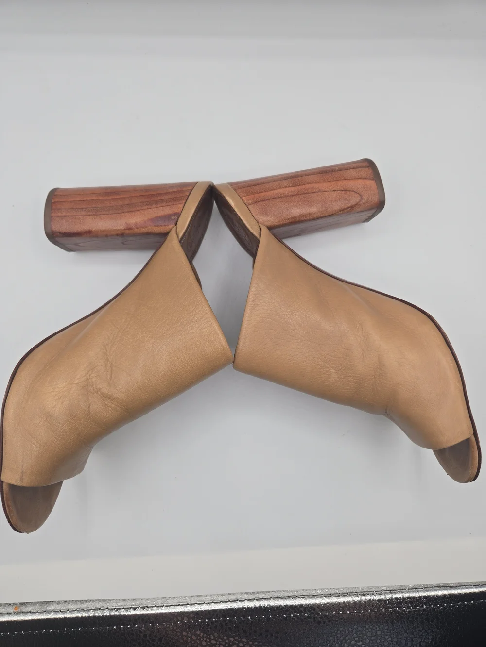 Tory Burch Tan Leather Peep Toe Mule Sandals Wooden Block Heel Size 8